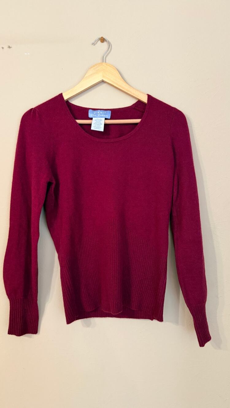 U-Knit 100% Cashmere Top Size Medium